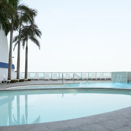 Palmetto Apartmentos Beachfront Bocagrande Cartagena